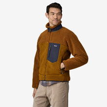 Carica l'immagine nel visualizzatore di Gallery, PATAGONIA Orsetto giacca mod. 23056 Classic Retro-X® Fleece Jacket col. Shelter Brown