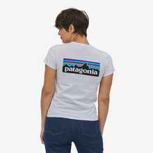 Carica l'immagine nel visualizzatore di Gallery, Patagonia Women's P-6 Logo Responsibili-Tee® T-shirt donna logo White