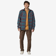 Carica l'immagine nel visualizzatore di Gallery, Patagonia Men's Long-Sleeved Organic Cotton Midweight Fjord Flannel Shirt Ice Caps: Belay Blue