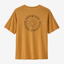 Carica l'immagine nel visualizzatore di Gallery, PATAGONIA Men's Capilene® Cool Daily Graphic Shirt - LandsShirt Tecnica da UomoPufferfish Gold X-Dye