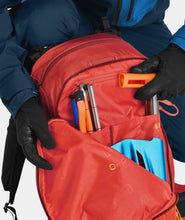 Carica l'immagine nel visualizzatore di Gallery, Ortovox SWITCHBACK 32 Zaini da scialpinismo tecnico leggero per le escursioni di scialpinismo più impegnative hot orange