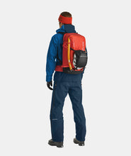 Carica l'immagine nel visualizzatore di Gallery, Ortovox SWITCHBACK 32 Zaini da scialpinismo tecnico leggero per le escursioni di scialpinismo più impegnative hot orange