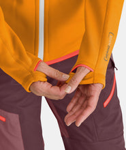 Carica l'immagine nel visualizzatore di Gallery, ORTOVOX FLEECE HOODY Hoody in pile caldo, poliestere riciclato e Merino autumn leaves