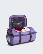 Carica l'immagine nel visualizzatore di Gallery, THE NORTH FACE Borsone Base Camp Duffel 50L - S mod. NF0A52ST col. Grounded Plum-Endless Dusk