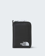 Carica l'immagine nel visualizzatore di Gallery, THE NORTH FACE Portafoglio Base Camp Voyager art. NF0A81BK53R