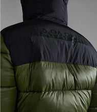 Carica l'immagine nel visualizzatore di Gallery, Napapijri Giacca Piumino Uomo A-Hornelen concappuccio Black Green