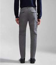 Carica l'immagine nel visualizzatore di Gallery, Napapijri Pantaloni Cargo M-Yasuni SL col. GRAY GRANIT NP0A4H1GH311