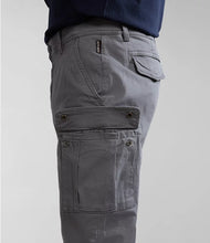 Carica l'immagine nel visualizzatore di Gallery, Napapijri Pantaloni Cargo M-Yasuni SL col. GRAY GRANIT NP0A4H1GH311