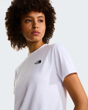 Carica l'immagine nel visualizzatore di Gallery, THE NORTH FACE T-shirt Evolution Simple Dome Slim da donna