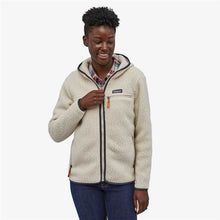 Carica l'immagine nel visualizzatore di Gallery, Patagonia Women's Retro Pile Fleece Hoody orsetto White Pelican
