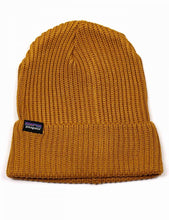 Carica l'immagine nel visualizzatore di Gallery, Patagonia Fisherman's Rolled Beanie Hat Cap Cappellino in 70% lana riciclata Gold Oro