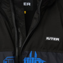 Carica l'immagine nel visualizzatore di Gallery, IUTER HORNS ALLOVER PUFF JACKET - Printed Puff Hood BLACK - Giacca Uomo BLACK