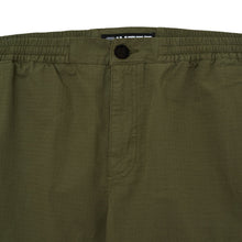 Carica l'immagine nel visualizzatore di Gallery, IUTER CARGO SHORT Cargo Ripstop Jogger Pantaloni corti - Verde Army