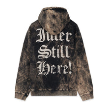 Carica l'immagine nel visualizzatore di Gallery, IUTER STILL HERE HOODIE Felpa Cappuccio Marble Wash + Screen Printed BLACK