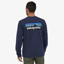 Carica l'immagine nel visualizzatore di Gallery, Patagonia T-Shirt a Manica Lunga Men's Long-Sleeved P-6 Logo Responsibili-Tee® New Navy