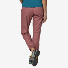 Carica l'immagine nel visualizzatore di Gallery, Patagonia Women's Hampi Rock Pants - Regular Pantaloni leggeri Evening Mauve