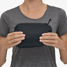 Carica l'immagine nel visualizzatore di Gallery, Patagonia Women's Down Sweater Hoody Giacca Piumino da donna Black