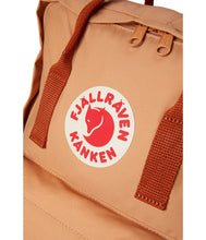Carica l'immagine nel visualizzatore di Gallery, Fjällräven Zaino Kanken 38 cm