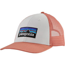 Carica l'immagine nel visualizzatore di Gallery, PATAGONIA P-6 LOGO LOPRO TRUCKER HAT Cappellino con visiera cod. 38283