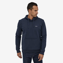 Carica l'immagine nel visualizzatore di Gallery, Patagonia FELPA CON CAPPUCCIO M'S P-6 LABEL UPRISAL - COTONE RICICLATO Blu New Navy