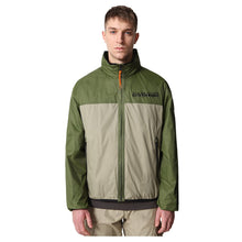 Carica l'immagine nel visualizzatore di Gallery, Napapijri Arino Giacca uomo impermeabile antivento leggera con cappuccio Verde Green Cypress
