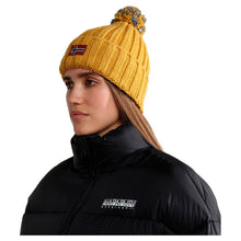 Carica l'immagine nel visualizzatore di Gallery, Napapijri Berretto Semiury W 3 Cappellino da con pompon