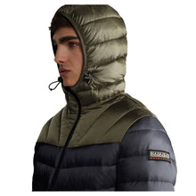 Carica l'immagine nel visualizzatore di Gallery, Napapijri Giacca Uomo imbottita con cappuccio Aerons CB H 3 Black Green