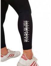 Carica l'immagine nel visualizzatore di Gallery, Napapijri Leggings Box Leggings Pantalone elasticizzato da donna Nero