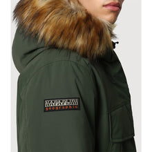 Carica l'immagine nel visualizzatore di Gallery, Napapijri Parka Giacca lunga uomo Skidoo OP Long 3 Verde Green Depths