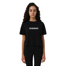 Carica l'immagine nel visualizzatore di Gallery, NAPAPIJRI S-BOX W CROPPED t-shirt crop da donna Black Nera