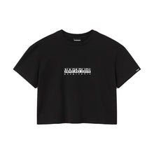 Carica l'immagine nel visualizzatore di Gallery, NAPAPIJRI S-BOX W CROPPED t-shirt crop da donna Black Nera
