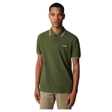 Carica l'immagine nel visualizzatore di Gallery, Napapijri polo uomo manica corta Taly Stripe 4 - Verde Cypress Green