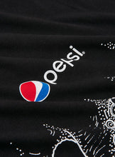 Carica l'immagine nel visualizzatore di Gallery, Octopus x Pepsi Camo T-Shirt Unisex manica corta Nera - collabo Pepsi-Cola - Limited Edition