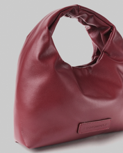 Carica l'immagine nel visualizzatore di Gallery, HINNOMINATE  Borsa Piccola In Ecopelle Con Etichetta E Placchetta In Metallo art. HMACW00122
