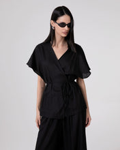 Carica l'immagine nel visualizzatore di Gallery, HINNOMINATE Camicia In Lino Smanicata Con Cintura In Vita art. HMABW02634
