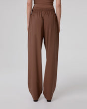 Carica l'immagine nel visualizzatore di Gallery, HINNOMINATE Pantalone Over Con Pences E Coulisse art. HMABW02544
