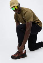 Carica l'immagine nel visualizzatore di Gallery, THE NORTH FACE joggers uomo art. NF0A8CWYJK3 col. TNF BLACK
