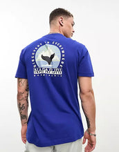 Carica l&#39;immagine nel visualizzatore di Gallery, Napapijri Maglietta Manica Corta Girocollo Hill back print t-shirt Blu Mazarin
