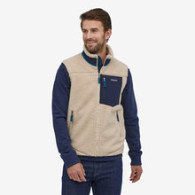 Carica l'immagine nel visualizzatore di Gallery, Patagonia Men's Classic Retro-X® Fleece Vest gilet in pile Natural
