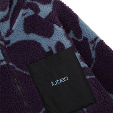 Carica l&#39;immagine nel visualizzatore di Gallery, IUTER ORSETTO mod. MARBLE FUR ZIP NECK cod. 24WISZ32 col. ICE
