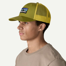 Carica l&#39;immagine nel visualizzatore di Gallery, PATAGONIA Berretto Patagonia P-6 Logo Trucker Hat Cap Graze Green
