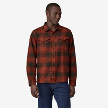 Carica l'immagine nel visualizzatore di Gallery, Patagonia Camicia mod. Fjord Flannel Shirt Men cod. 42401 col. Cascade: Burnished Red
