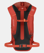 Carica l'immagine nel visualizzatore di Gallery, Ortovox TRAD ZERO 24 litri Unisex ZAINO LEGGERO, MINIMALISTA E SOSTENIBILE PER L'ARRAMPICATA ALPINA desert orange
