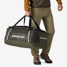 Carica l'immagine nel visualizzatore di Gallery, Patagonia Black Hole® Duffel 70L mod. 49348 col. PINE NEEDLE GREEN
