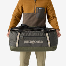 Carica l'immagine nel visualizzatore di Gallery, Patagonia Black Hole® Duffel 70L mod. 49348 col. PINE NEEDLE GREEN

