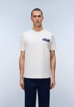 Carica l'immagine nel visualizzatore di Gallery, NAPAPIJRI T-shirt con stampa mod. S-ZINC SS col. WHITE WHISPER
