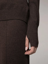 Carica l'immagine nel visualizzatore di Gallery, HINNOMINATE Maglia cappuccio con ricamo art. HMABW03028_MTTM0001 col. CAFFE'
