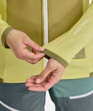 Carica l'immagine nel visualizzatore di Gallery, ORTOVOX FLEECE GRID HOODY Donna Hoodies  Felpa in pile tecnica e leggera mountain rose
