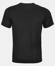 Carica l'immagine nel visualizzatore di Gallery, ORTOVOX 120 COOL TEC MTN STRIPE TS Uomo T-SHIRTS MERINO Colore black raven
