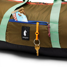 Carica l&#39;immagine nel visualizzatore di Gallery, Cotopaxi Ligera 32L Duffel Bag - Cada Dia col. Oak
